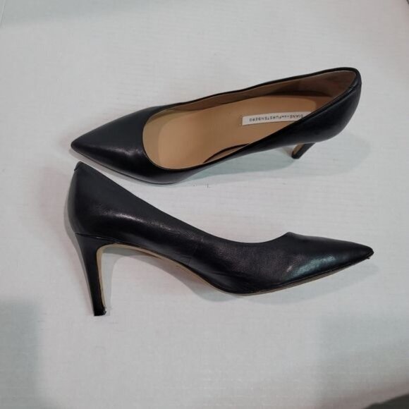 Diane von Furstenberg Pointed Toe Pumps Size 7.5 - Picture 9 of 13